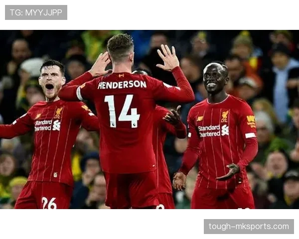 沙尔克中路渗透战术奏效，强势进攻力克对手