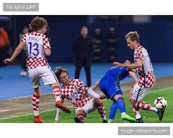 厄德高 vs 格里兹曼：进攻组织与前场串联战术作用对比